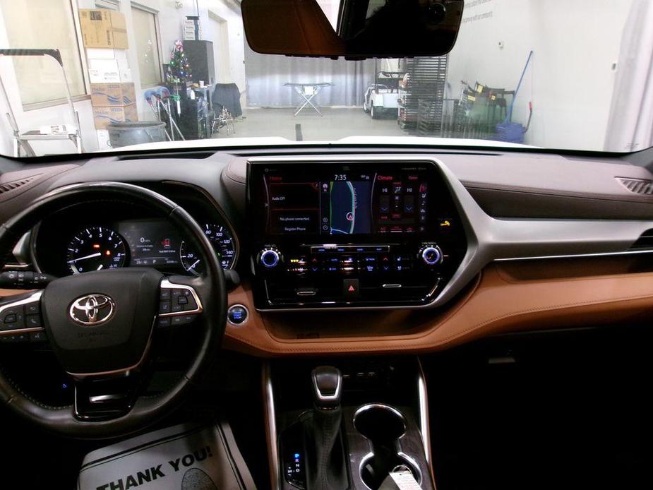 used 2021 Toyota Highlander car, priced at $42,477