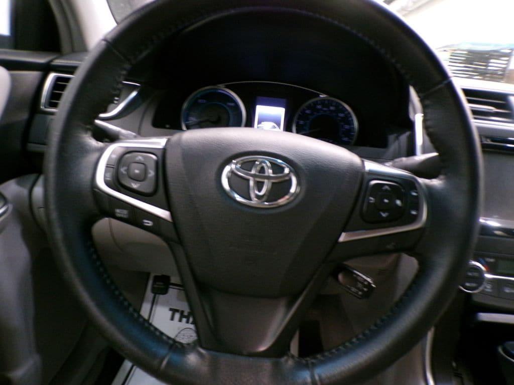 used 2017 Toyota Camry Hybrid car, priced at $19,269