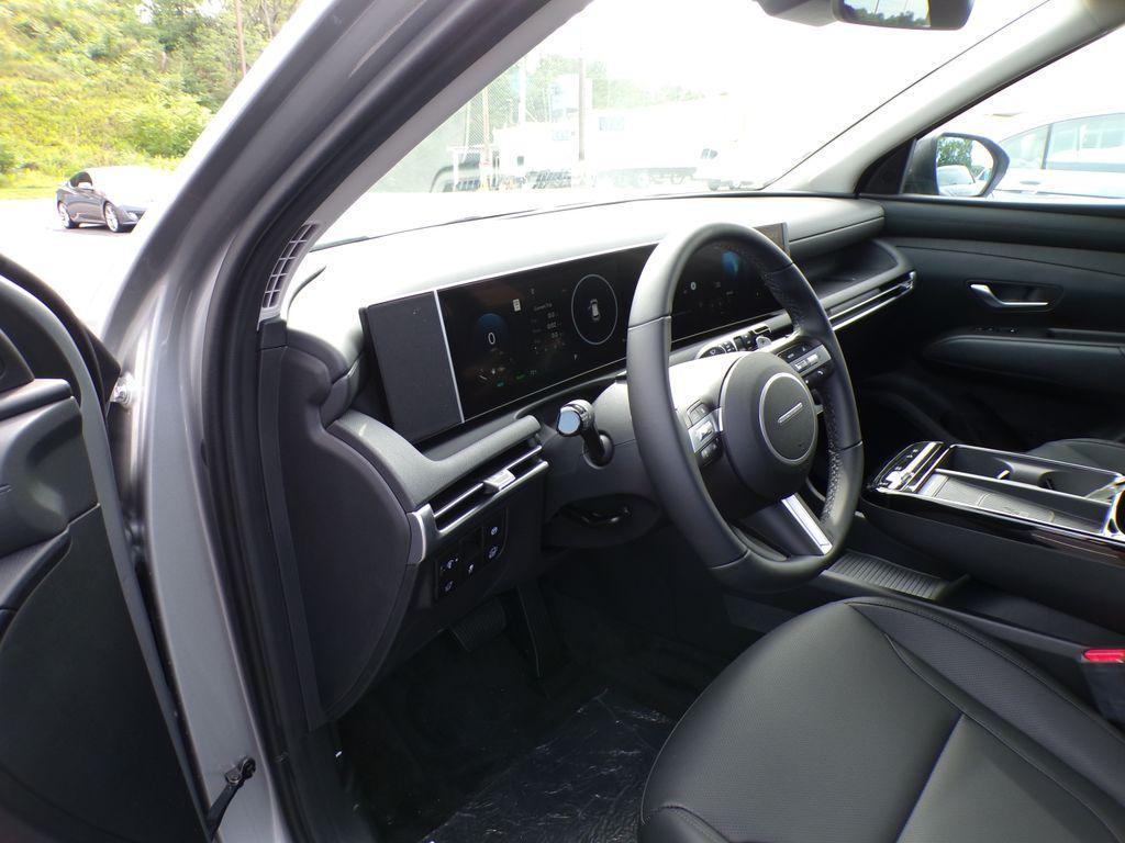 new 2025 Hyundai TUCSON Hybrid car, priced at $36,443