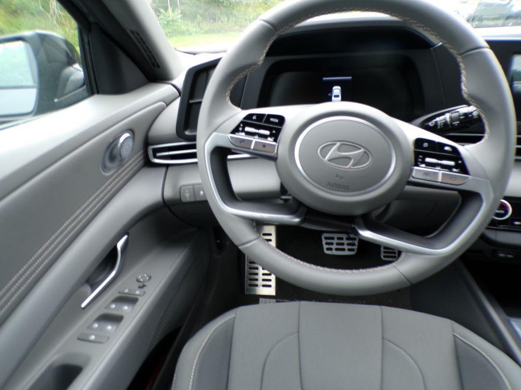 new 2025 Hyundai Elantra car, priced at $23,113