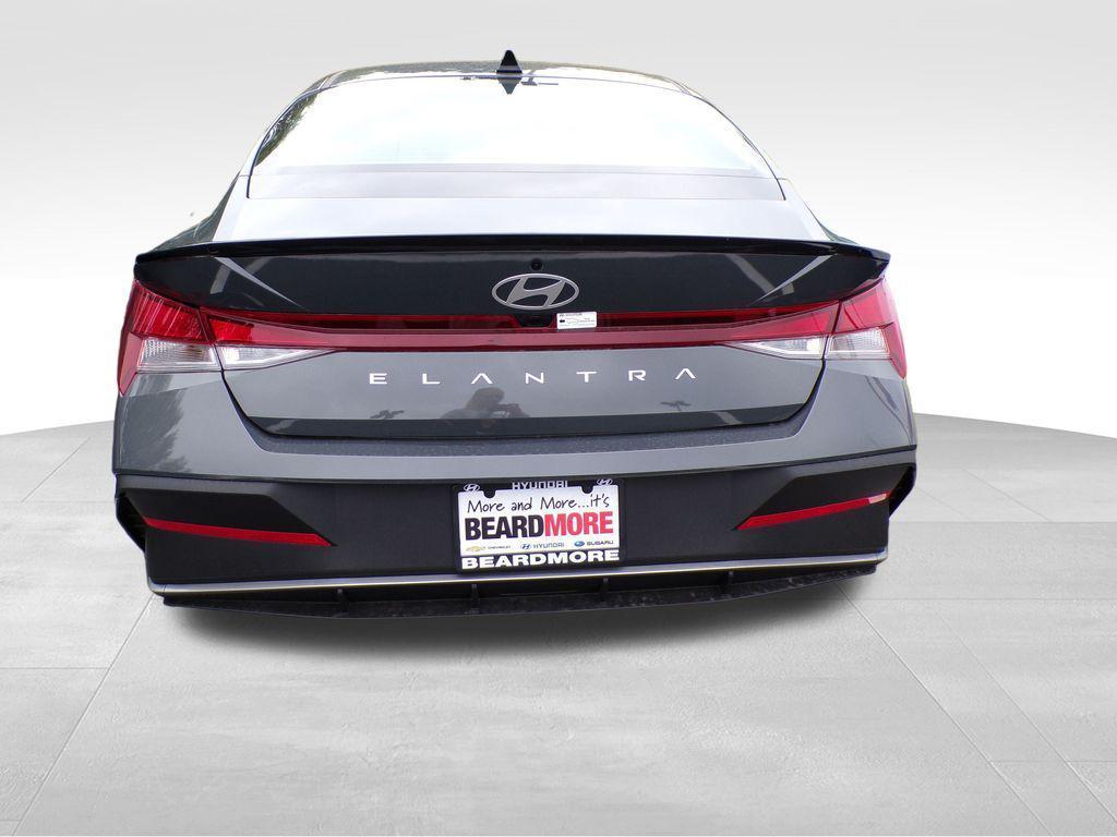 new 2025 Hyundai Elantra car, priced at $23,113