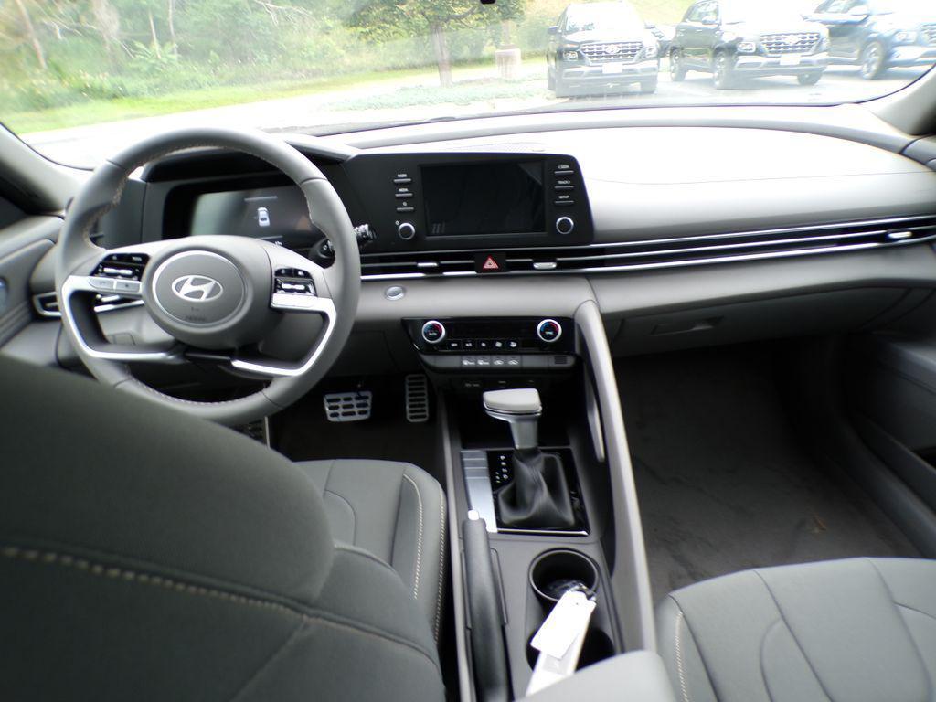 new 2025 Hyundai Elantra car, priced at $23,113