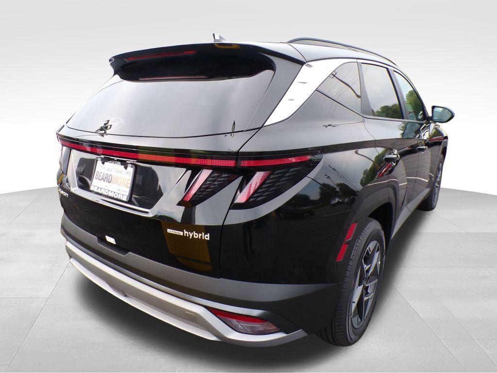 new 2025 Hyundai TUCSON Hybrid car, priced at $36,026