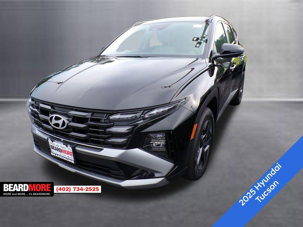 new 2025 Hyundai TUCSON Hybrid car, priced at $36,026