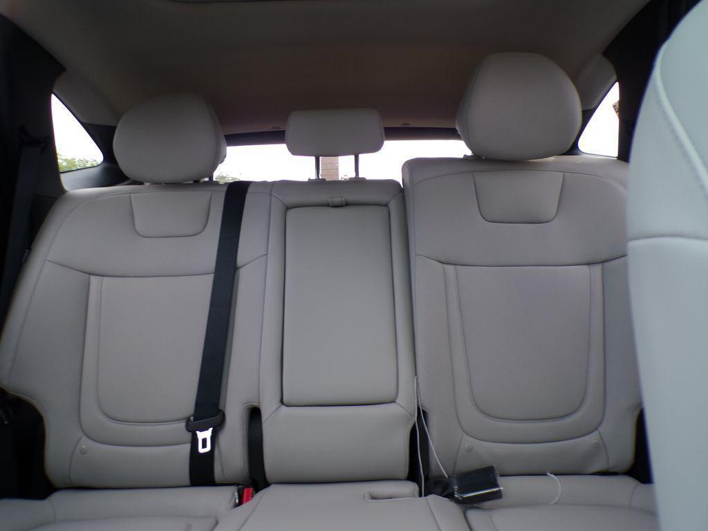 new 2025 Hyundai TUCSON Hybrid car, priced at $36,026