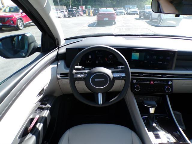 new 2025 Hyundai Tucson car, priced at $31,518