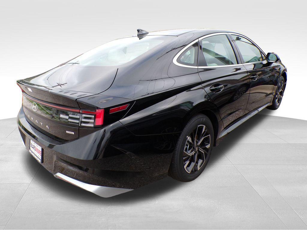 new 2025 Hyundai Sonata car, priced at $28,864