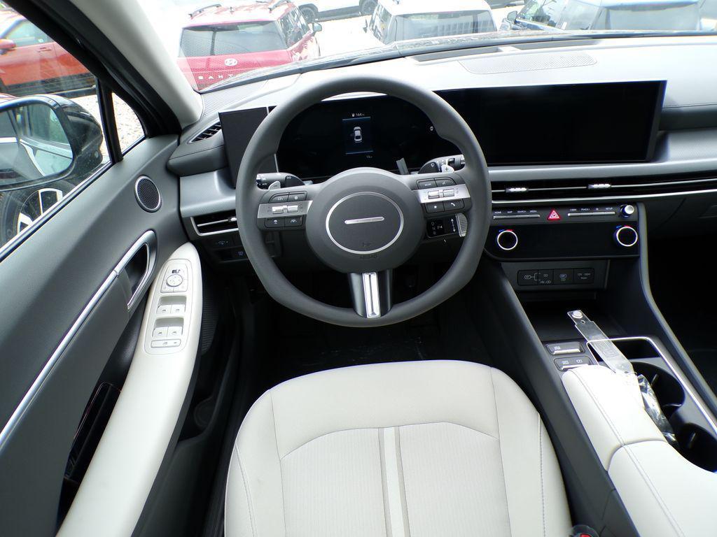 new 2025 Hyundai Sonata car, priced at $28,864