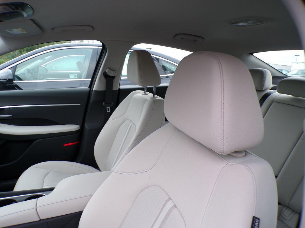new 2025 Hyundai Sonata car, priced at $28,864