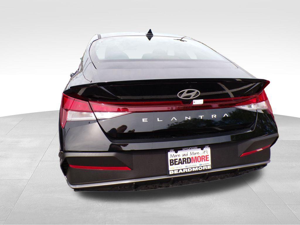 new 2025 Hyundai Elantra car, priced at $23,087