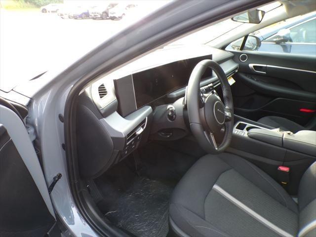 new 2025 Hyundai Sonata Hybrid car, priced at $30,914