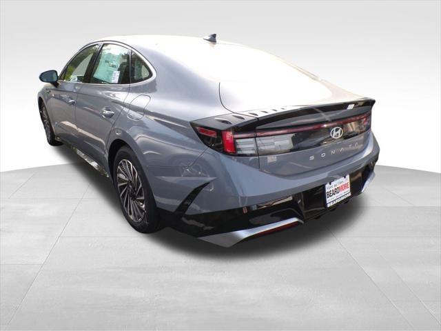 new 2025 Hyundai Sonata Hybrid car, priced at $30,914