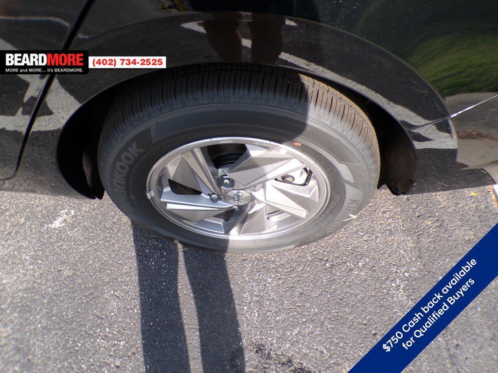 new 2025 Hyundai Elantra car, priced at $21,819