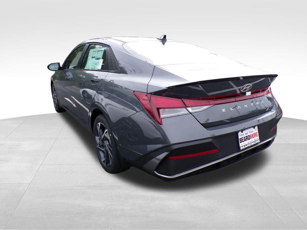new 2025 Hyundai Elantra car, priced at $23,061