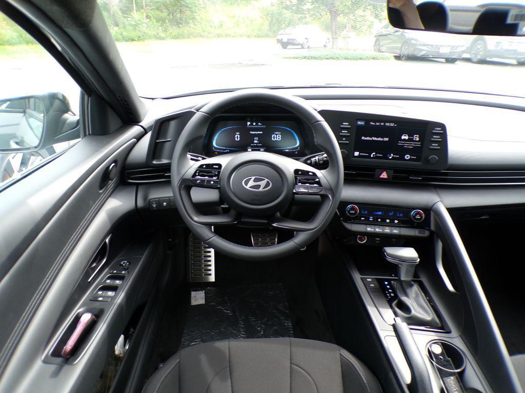 new 2025 Hyundai Elantra car, priced at $23,061