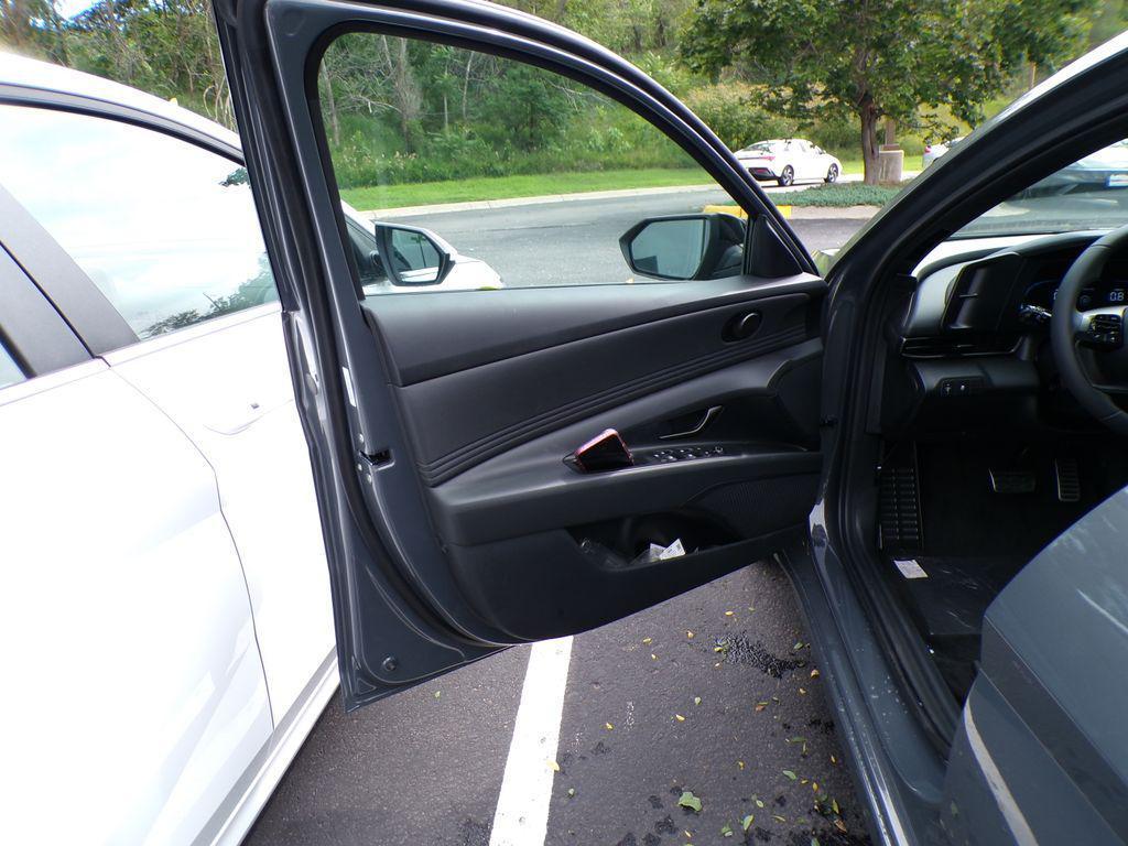 new 2025 Hyundai Elantra car, priced at $23,061