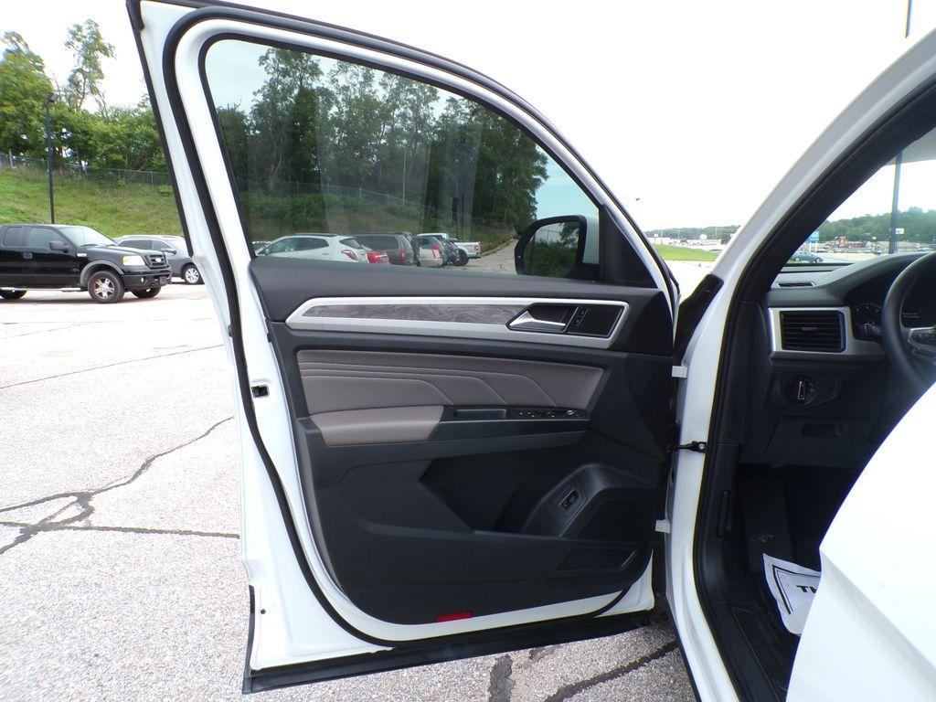 used 2021 Volkswagen Atlas Cross Sport car, priced at $24,523