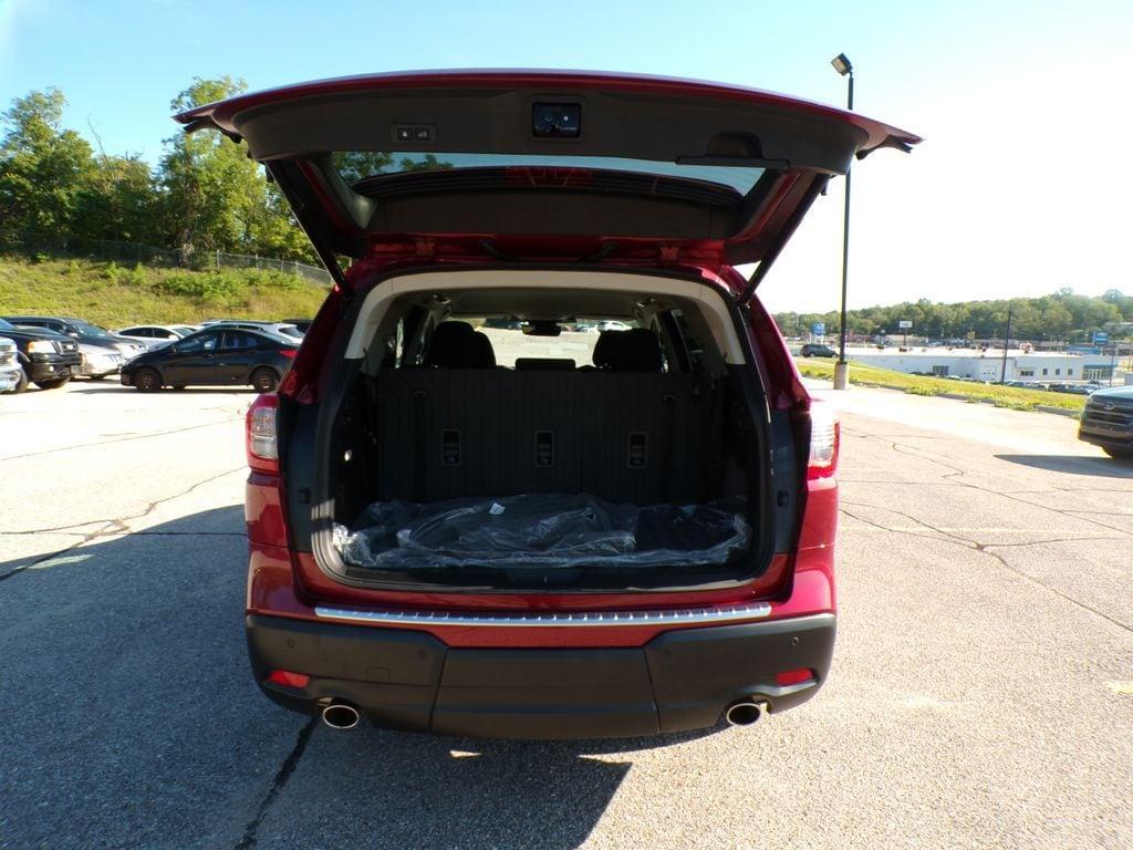 used 2025 Subaru Ascent car, priced at $36,714