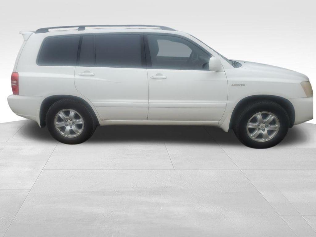 used 2003 Toyota Highlander car, priced at $6,977