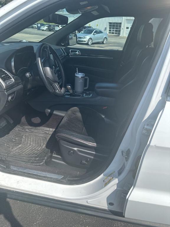 used 2017 Jeep Grand Cherokee car, priced at $11,254
