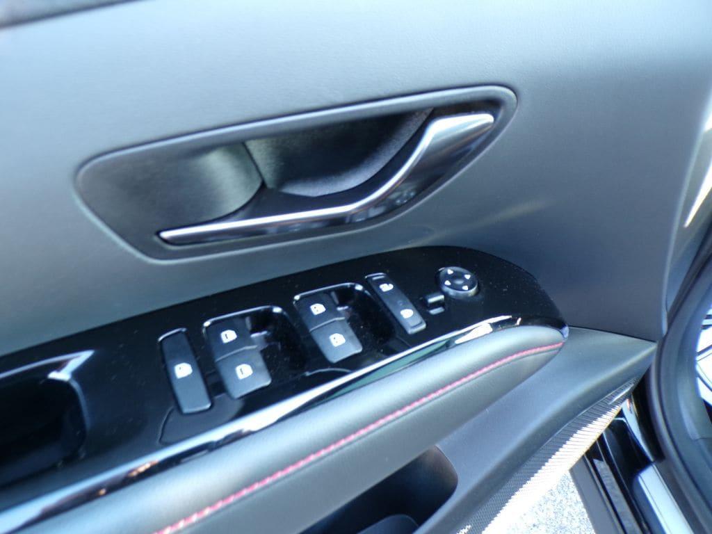 used 2024 Hyundai TUCSON Hybrid car, priced at $31,977