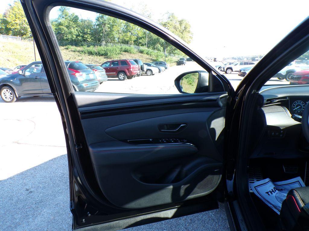 used 2024 Hyundai TUCSON Hybrid car, priced at $31,977