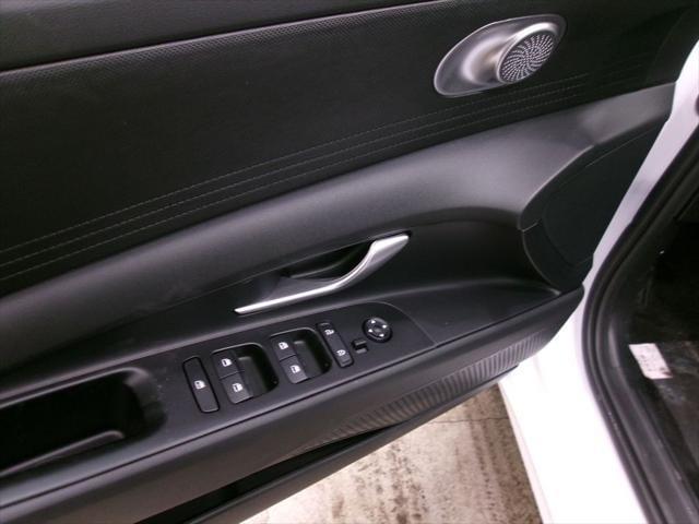 new 2025 Hyundai ELANTRA HEV car, priced at $25,295