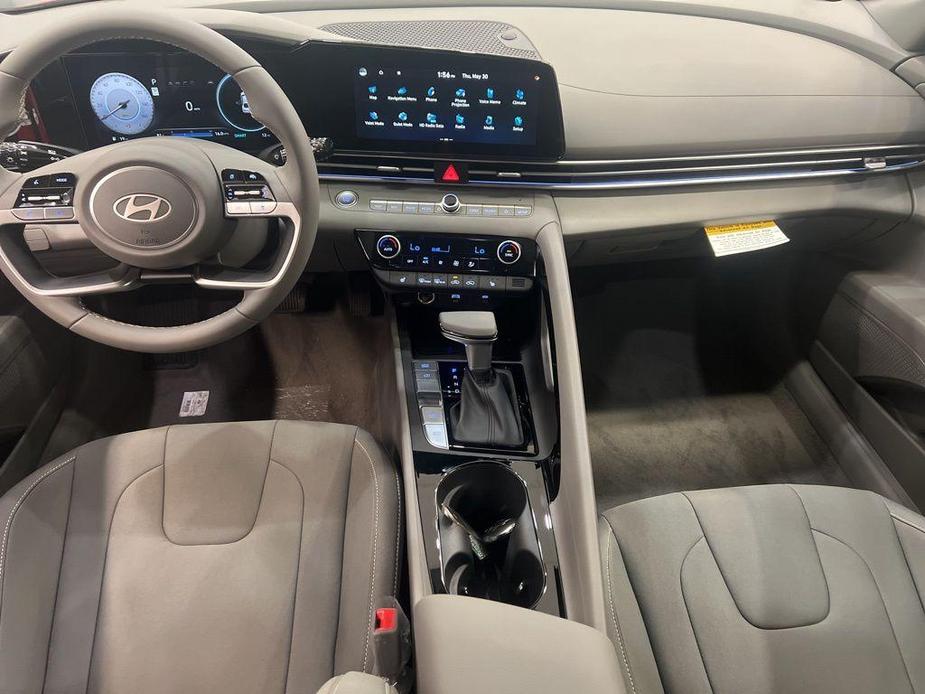 new 2024 Hyundai Elantra car, priced at $25,287