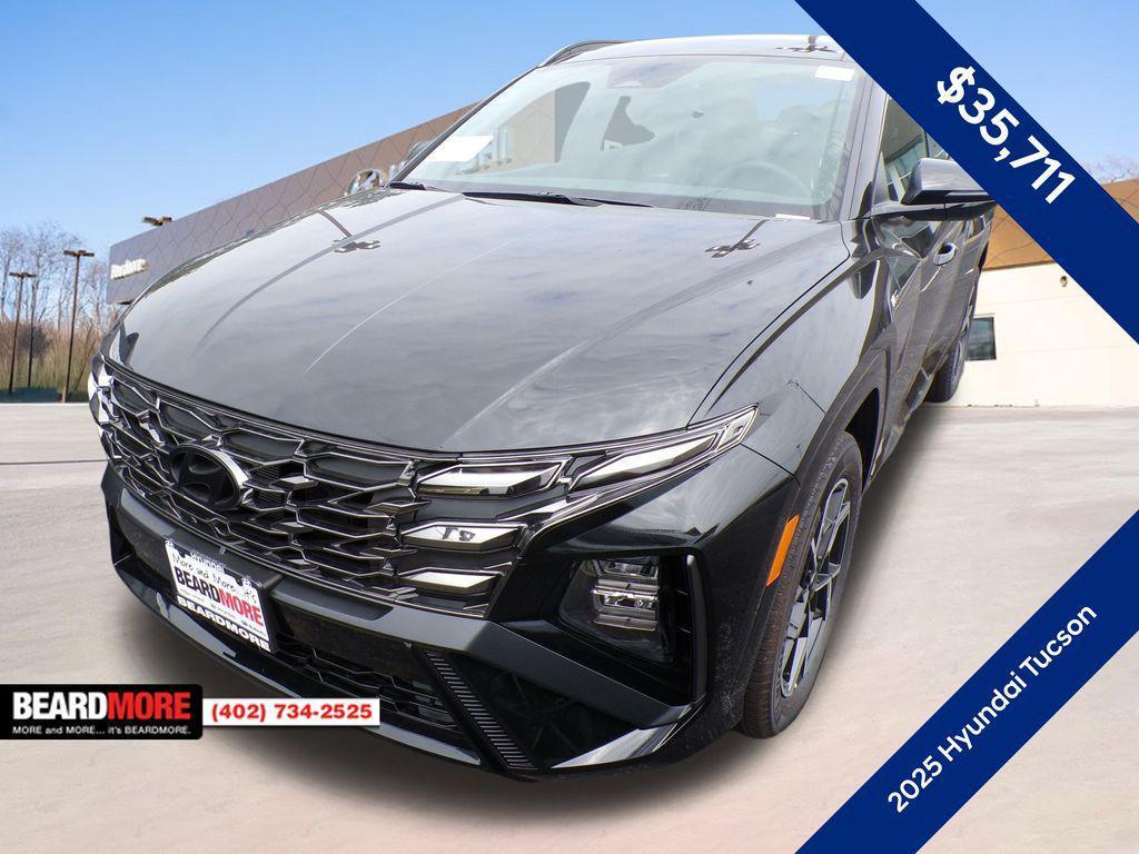 new 2025 Hyundai TUCSON Hybrid car, priced at $35,711