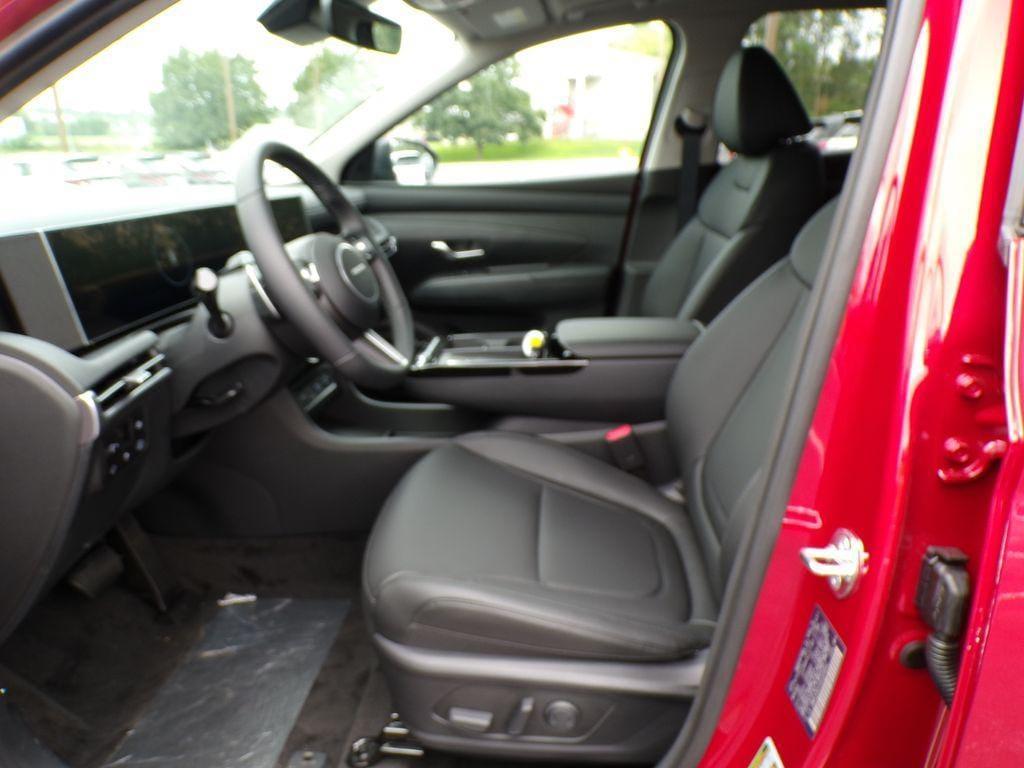new 2025 Hyundai TUCSON Hybrid car, priced at $36,889