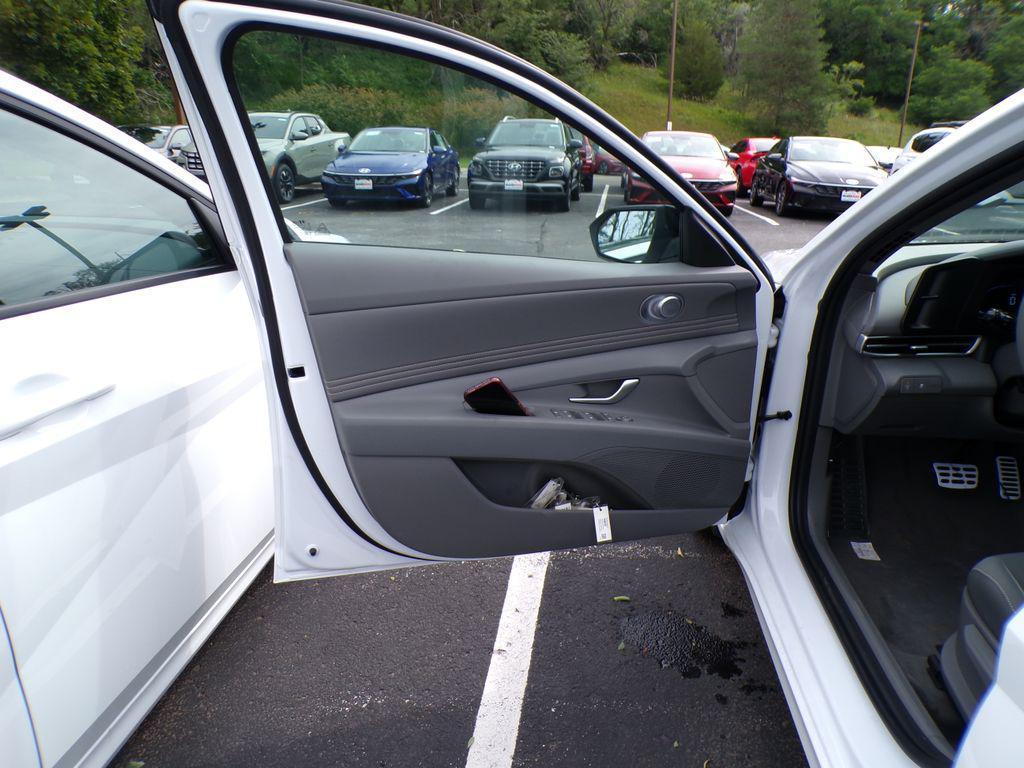 new 2025 Hyundai Elantra car, priced at $23,567