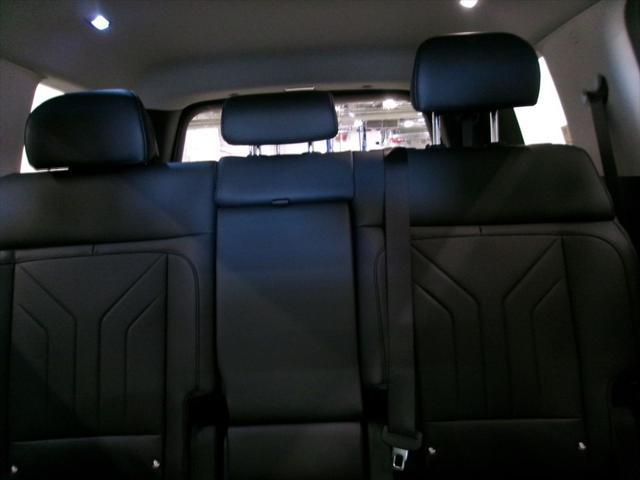 new 2025 Hyundai SANTA FE HEV car, priced at $38,583