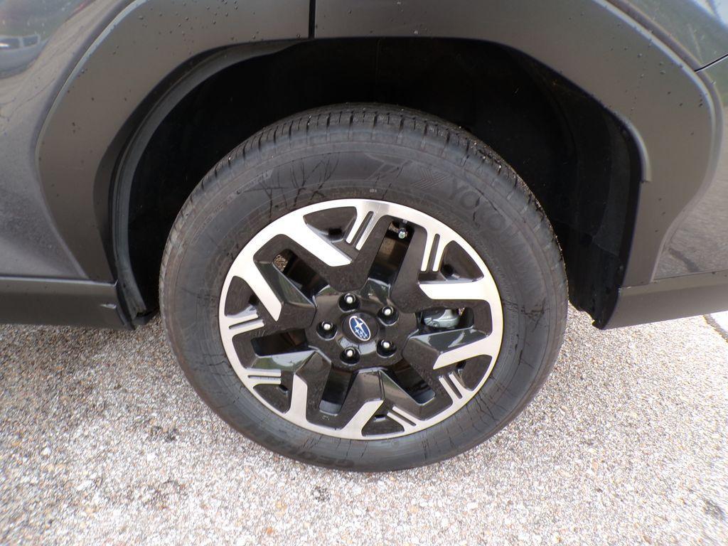 used 2025 Subaru Forester car, priced at $28,277