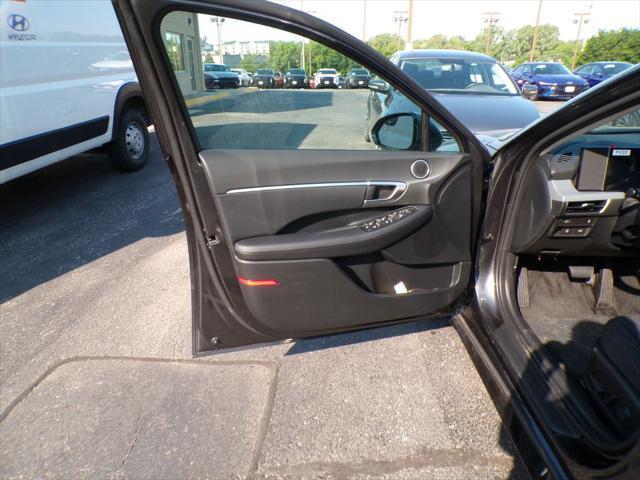 new 2025 Hyundai Sonata car, priced at $29,164