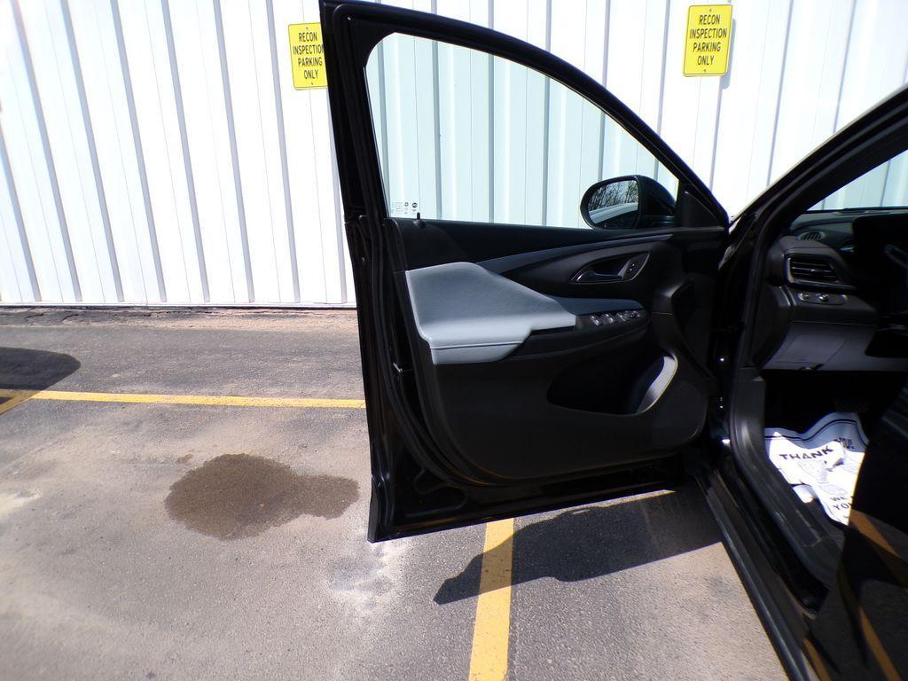 used 2024 Buick Envista car, priced at $21,730