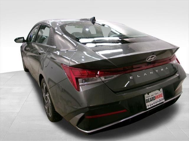 new 2024 Hyundai Elantra car, priced at $25,224