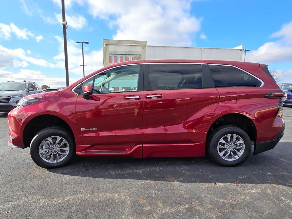 used 2024 Toyota Sienna car, priced at $88,615