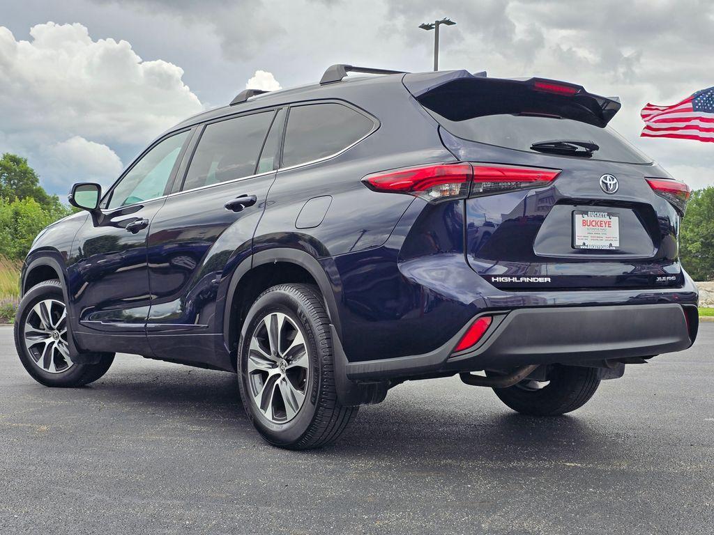 used 2022 Toyota Highlander car, priced at $35,675