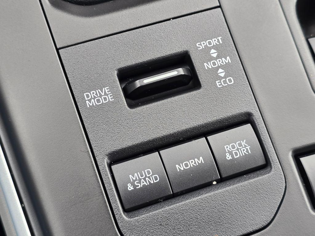 used 2022 Toyota Highlander car, priced at $35,675