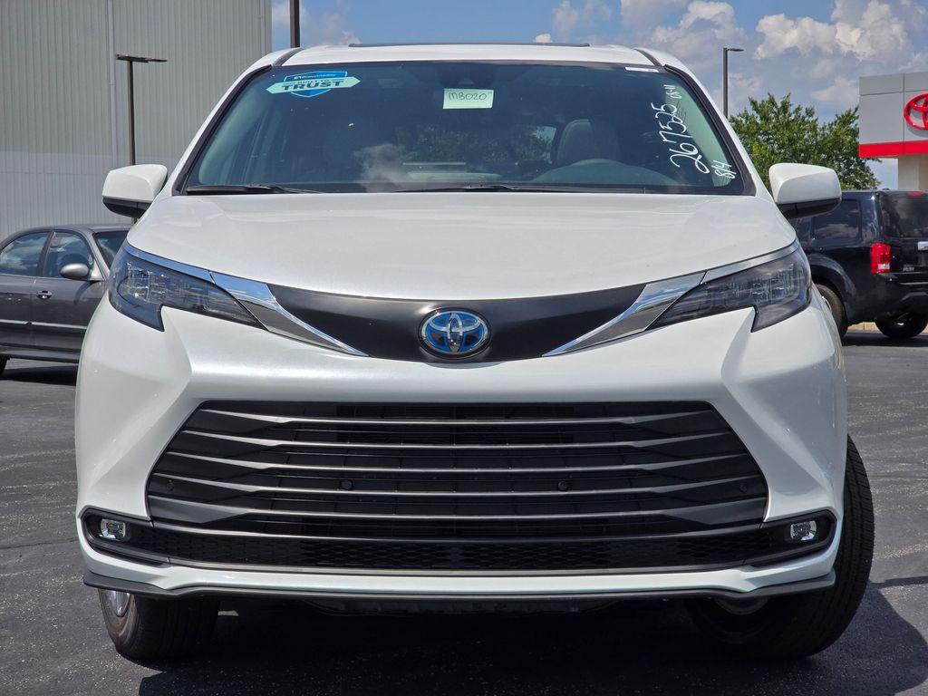used 2025 Toyota Sienna car, priced at $73,780