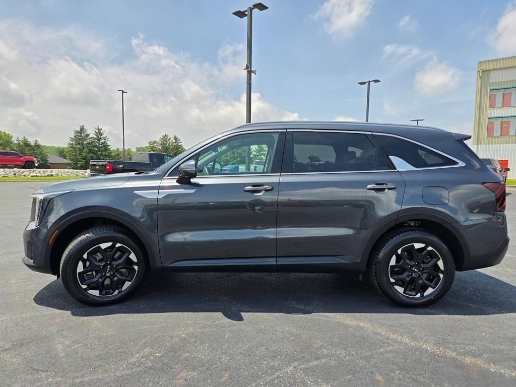 used 2024 Kia Sorento car, priced at $31,802