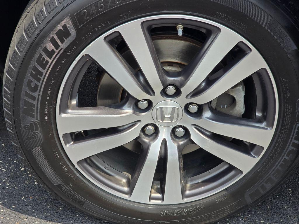 used 2018 Honda Pilot car, priced at $18,221