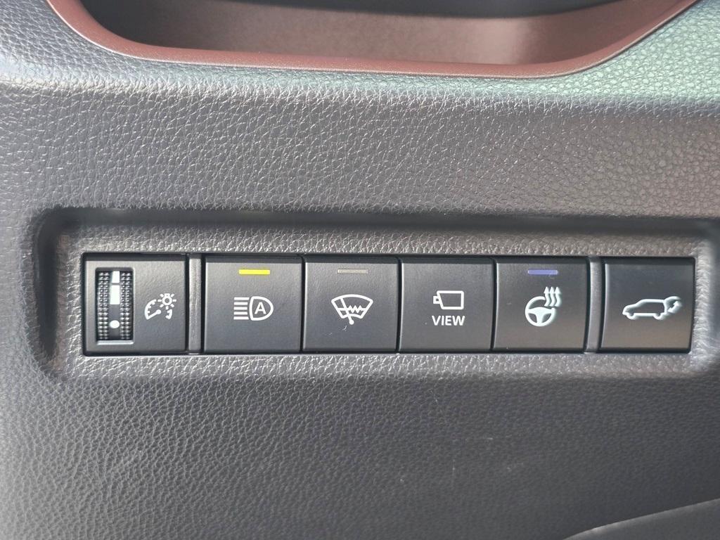 used 2020 Toyota RAV4 car, priced at $30,131