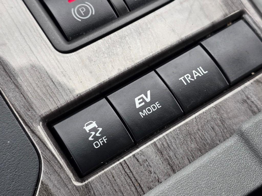used 2022 Toyota Highlander Hybrid car, priced at $44,193