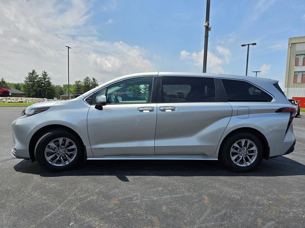 used 2021 Toyota Sienna car, priced at $36,816