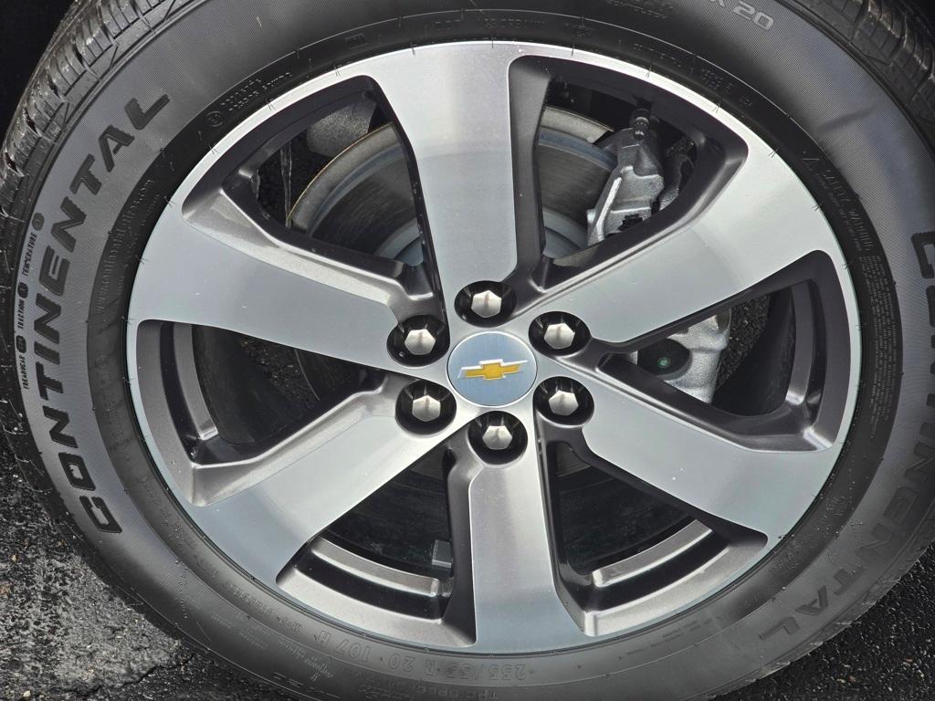 used 2023 Chevrolet Traverse car, priced at $88,050