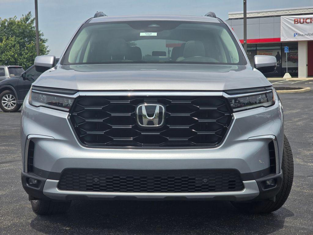 used 2024 Honda Pilot car, priced at $43,438