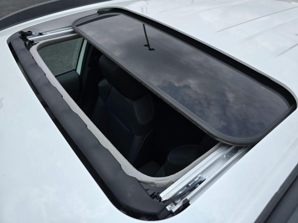 new 2025 Toyota Corolla Cross car, priced at $33,189