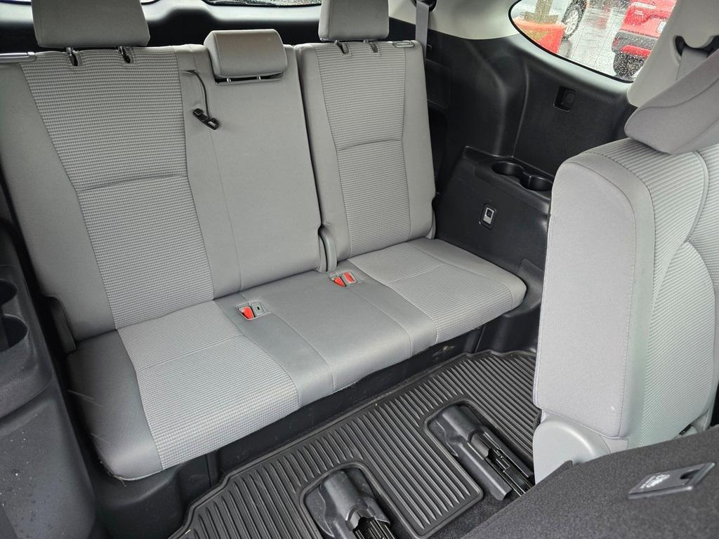 used 2023 Toyota Highlander car, priced at $34,718