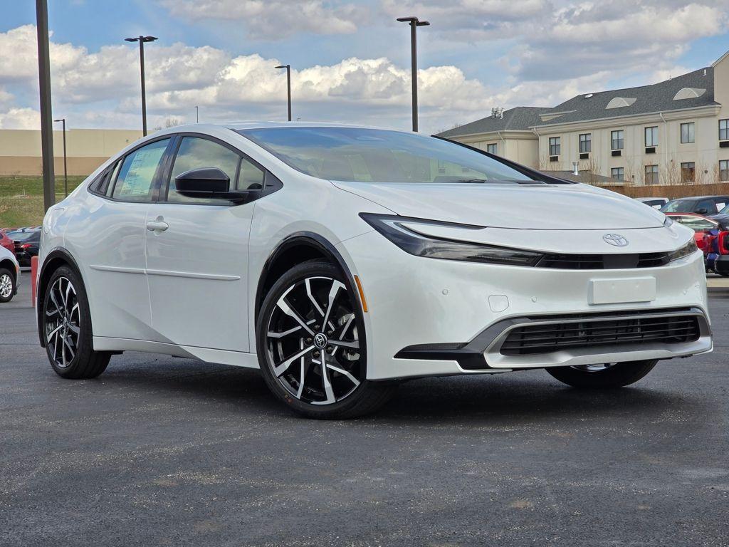 new 2025 Toyota Prius Plug-In Hybrid car, priced at $38,321